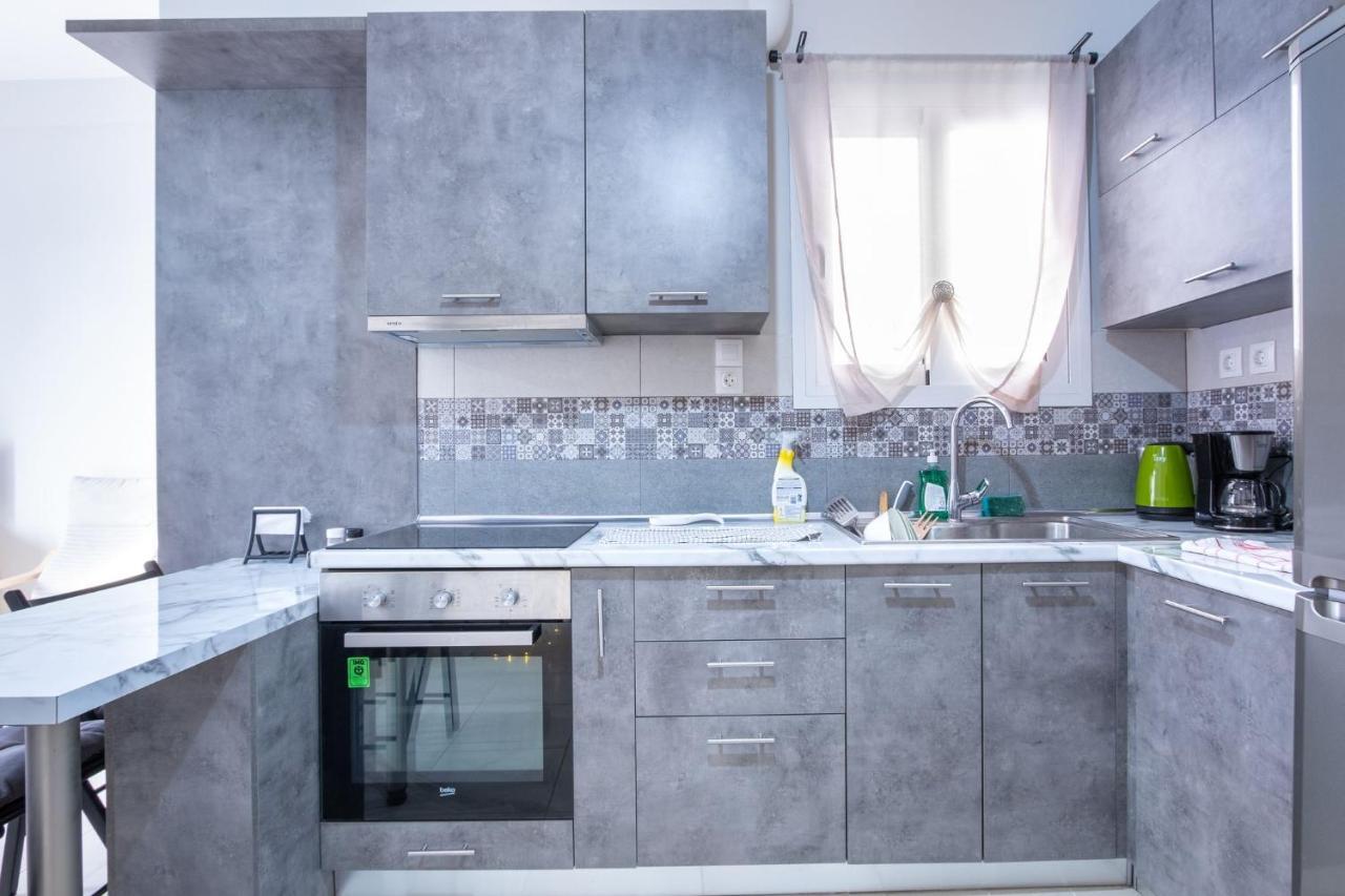 Bright Apartment In Piraeus Luaran gambar